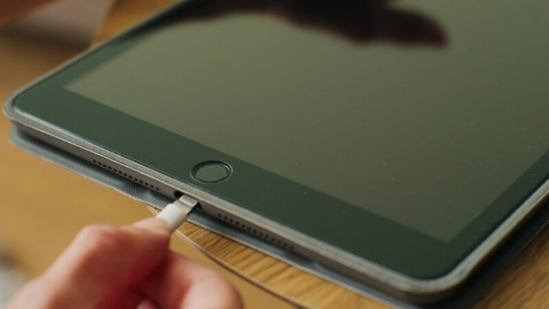 Que faire si votre tablette ne se recharge plus